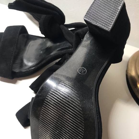 Black Tie Chunky Heels - Picture 3 of 3
